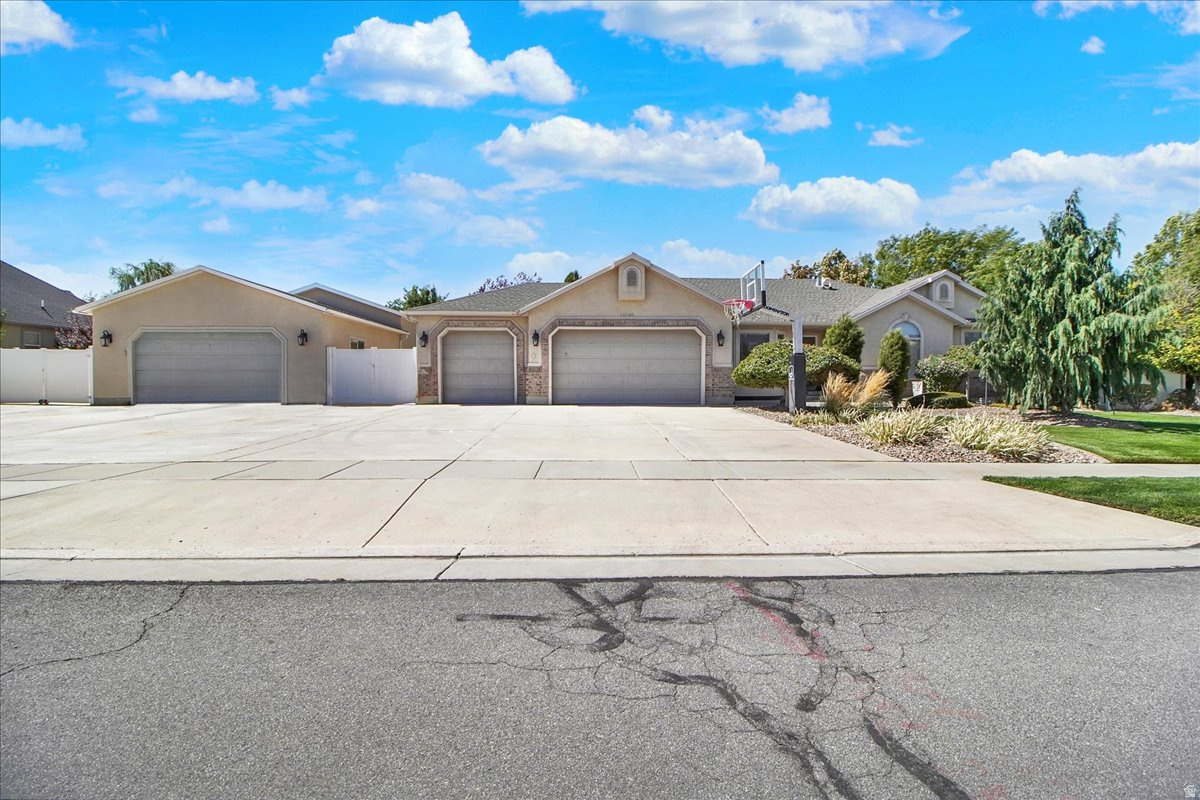 12548 S HARVEST SPRING LN