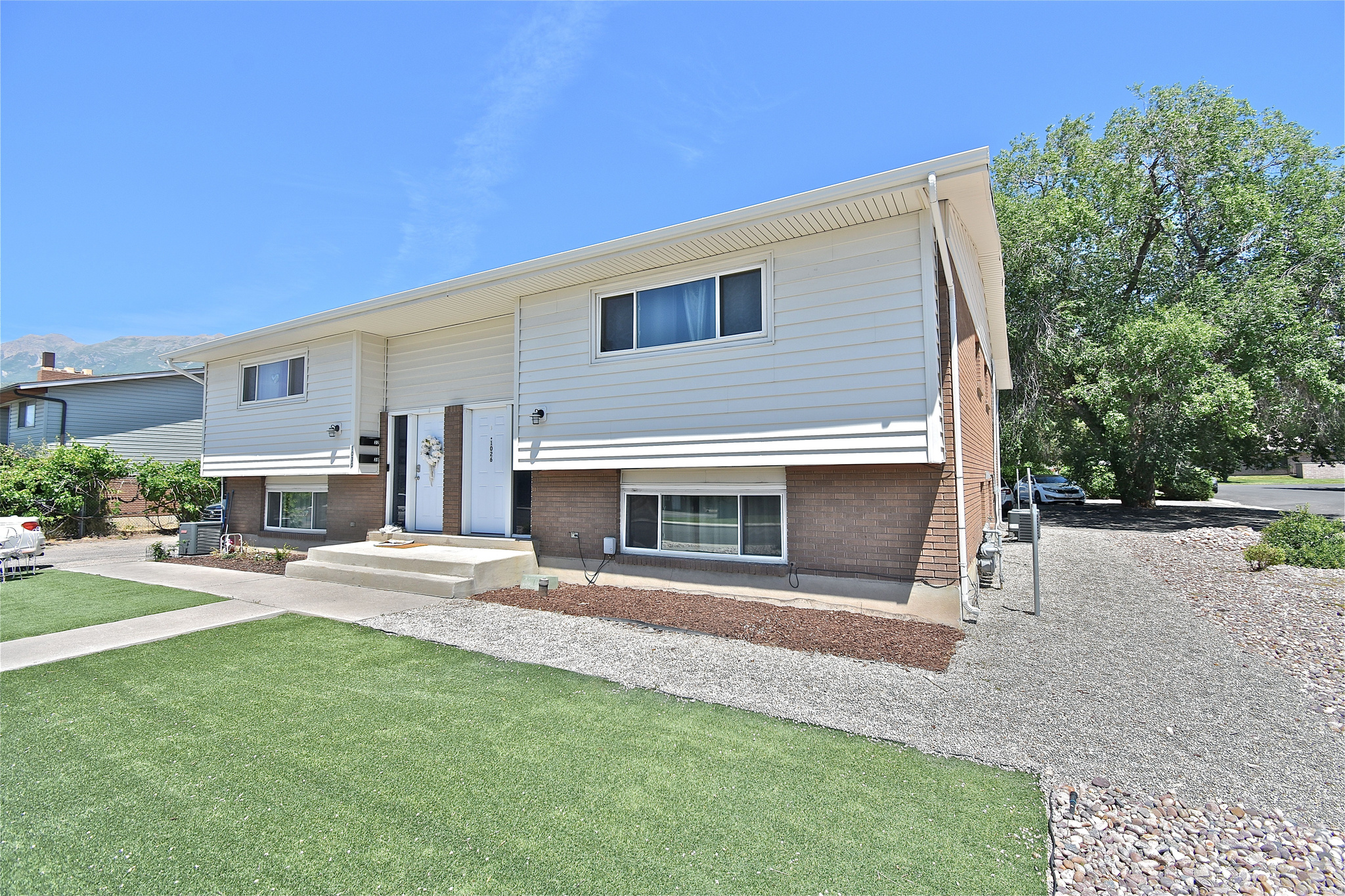 1026 N 150 W