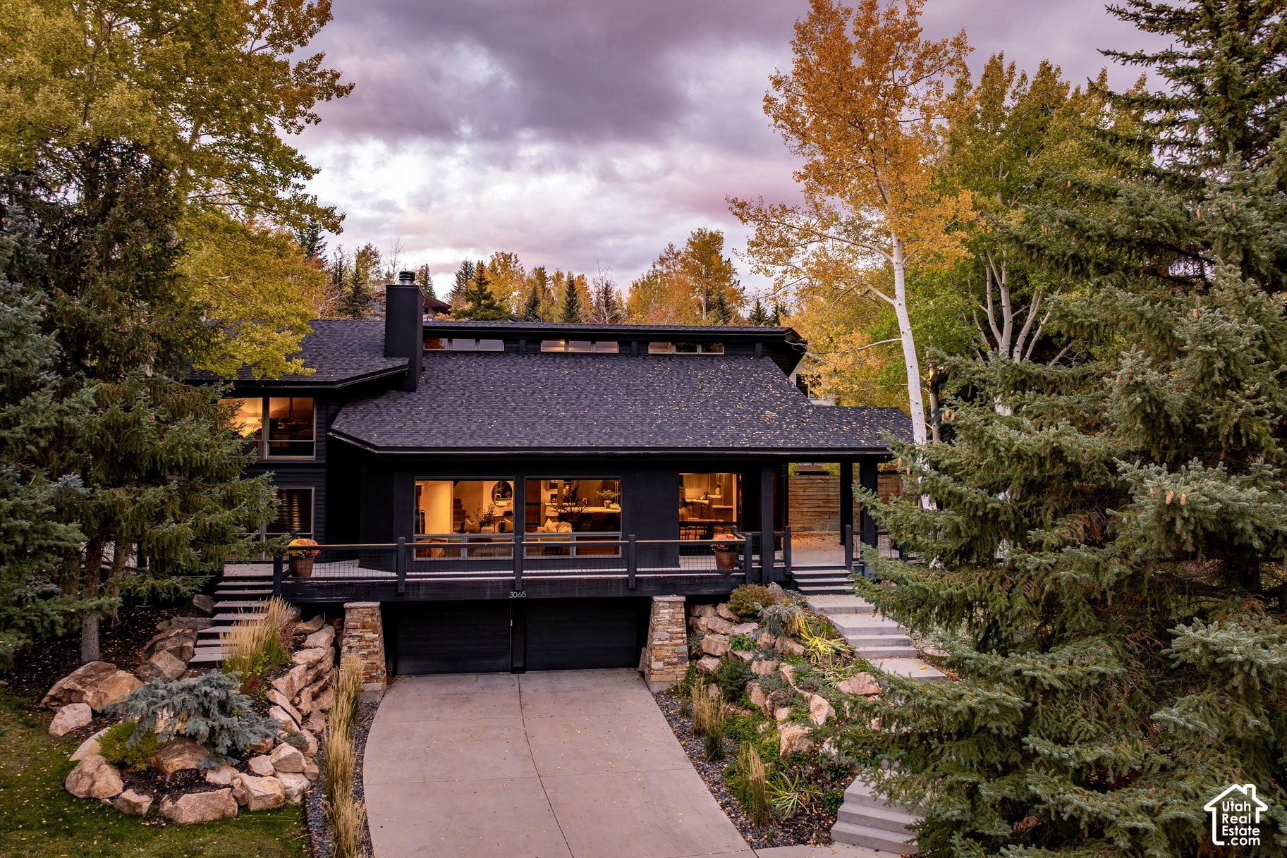 3065 Oak Rim Ln