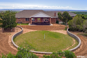 Photo 6 for 422 S Creek Rd