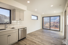 Photo 5 for 1185 S Murphy Ln #402B