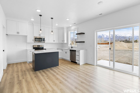 Photo 3 for 2652 W Maple St #281