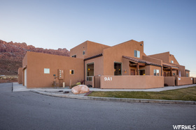 Photo 6 for 3862 Desert Willow Cir #9-A1