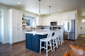 Photo 1 for 5882 E Big Horn Pkwy #501