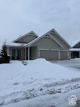 Photo 2 for 5882 E Big Horn Pkwy #501