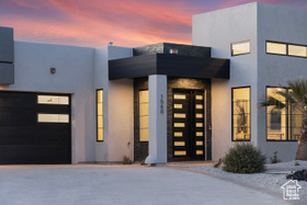 Photo 4 for 1560 W Torrey Pines Rd
