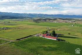 1  Gravel Pit MLS #1986198