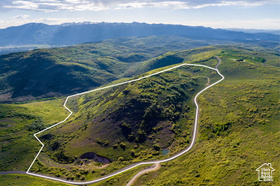 1671 N Westward Ho Rd MLS #1989514