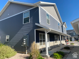 Photo 2 for 375 S 440 West #13