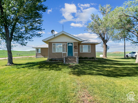 Photo 3 for 1592 W 6700 North