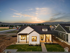 Photo 2 for 1901 S Sawmill Blvd #415