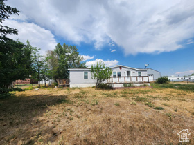 Photo 2 for 1663 E Airport Rd