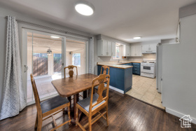 Photo 3 for 414 W Park Dr #14