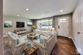 Photo 2 for 414 W Park Dr #14