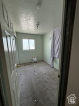 Photo 5 for 1340 W River Ridge Dr