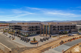Photo 2 for 1400 E Black Desert Dr #90173