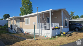 Photo 2 for 14 Lakeview Dr