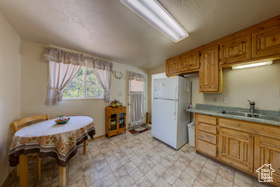 Photo 5 for 343 S Tusher St