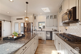Photo 4 for 1806 S Summit Haven Dr