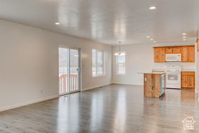 Photo 4 for 1691 S Sageberry Dr #345