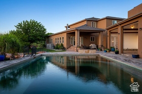 Photo 5 for 1021 W Churrea Dr