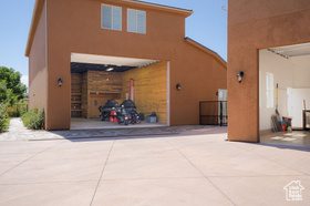 Photo 3 for 1021 W Churrea Dr