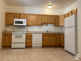Photo 6 for 502 S 1040 East #221