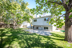 Photo 6 for 5940 S Woodview Dr