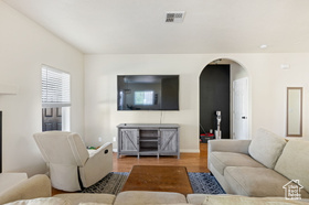 Photo 5 for 1125 Sherman Cir
