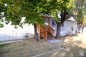 Photo 3 for 20 Kings Ct