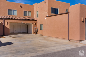 Photo 5 for 3862 Desert Willow Cir