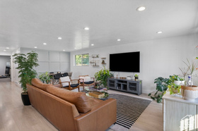 Photo 4 for 2615 E Camille Cir