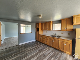 Photo 3 for 1083 E 400 North