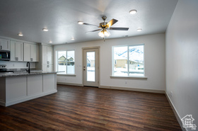 Photo 4 for 657 S 85 East #33