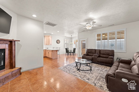 Photo 1 for 1360 E Telegraph St #153