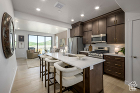 Photo 4 for 2087 W Pinnacle Ln #H-5