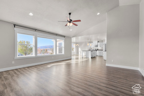 Photo 6 for 2388 E Horizon Dr #907