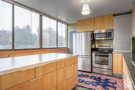 Photo 5 for 241 N Vine St #205W