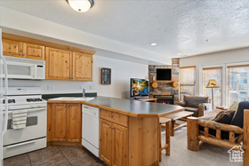 Photo 4 for 3562 N Fox Run #406