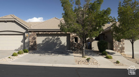 Photo 2 for 1936 N Pebble Dr