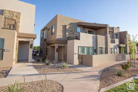 Photo 2 for 2306 N Park Dr #43