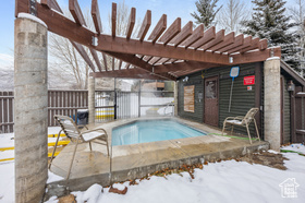 Photo 2 for 6915 N Powderwood Dr #6U