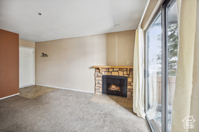 Photo 4 for 6915 N Powderwood Dr #6U