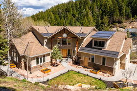 Photo 1 for 255 Paradise Rd