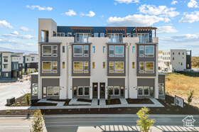 Photo 4 for 1493 W Burke Ln #101