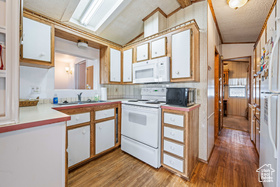 Photo 4 for 1150 W Red Hills Pkwy