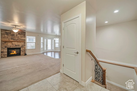 Photo 4 for 893 N 400 East
