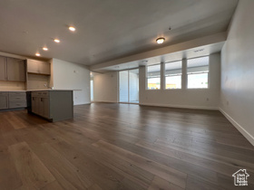 Photo 4 for 736 W Blue Magic Ln #R302