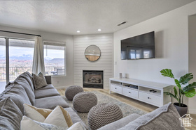 Photo 5 for 1845 Canyon View Dr #606