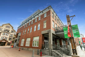 Photo 2 for 692 Main St #D